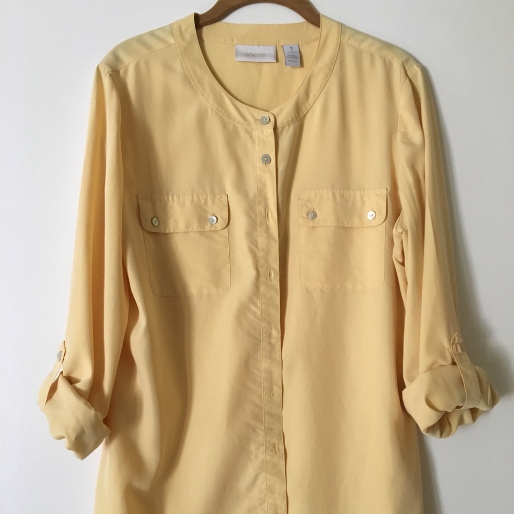 Gold Chico’s button down roll sleeve camp shirt